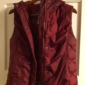 CAT Caterpillar womens vest medium puffer down